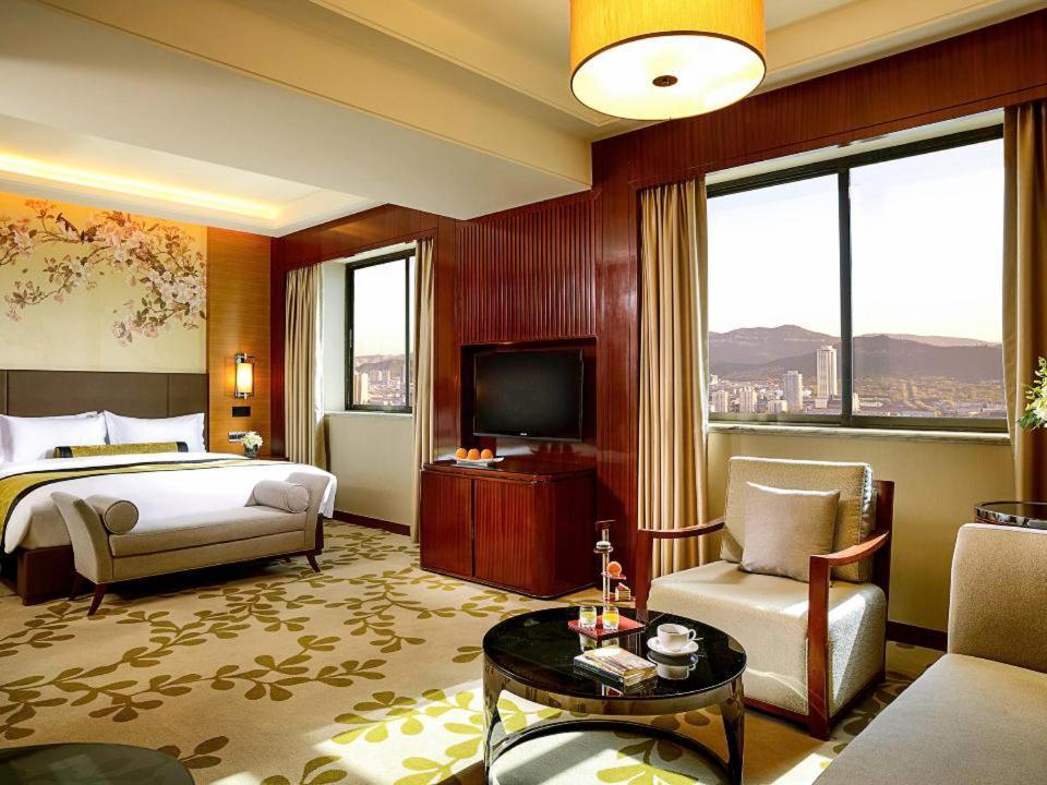 Enlux Hotel Csinan Kültér fotó